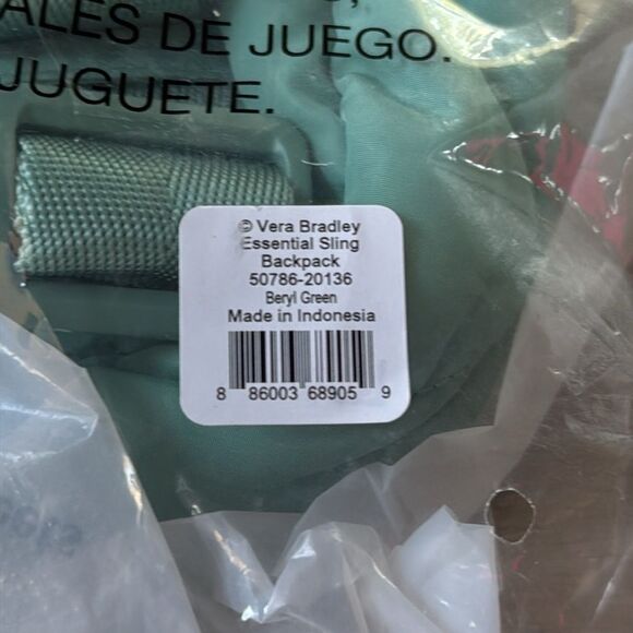 Vera Bradley Essential Sling Backpack in Ultralight beryl Green NWT in packaging - Picture 4 of 4